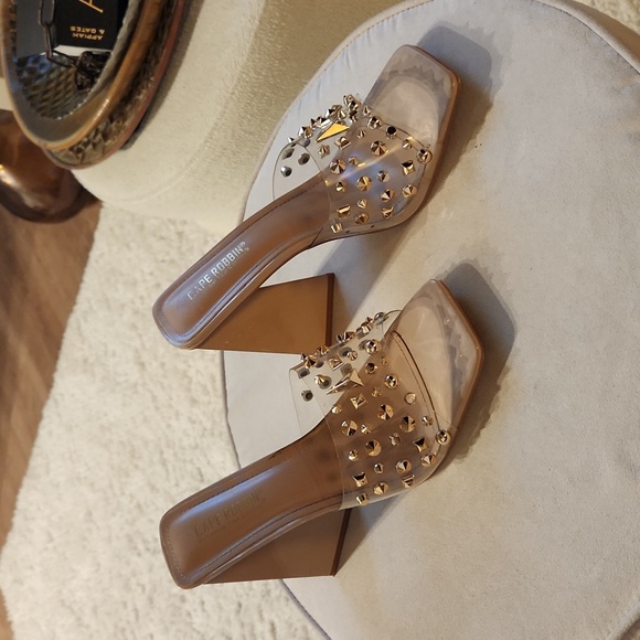 Cape Robbin Remember Your Comfort slide. Great Condition! Sz. 9. - Picture 3 of 8